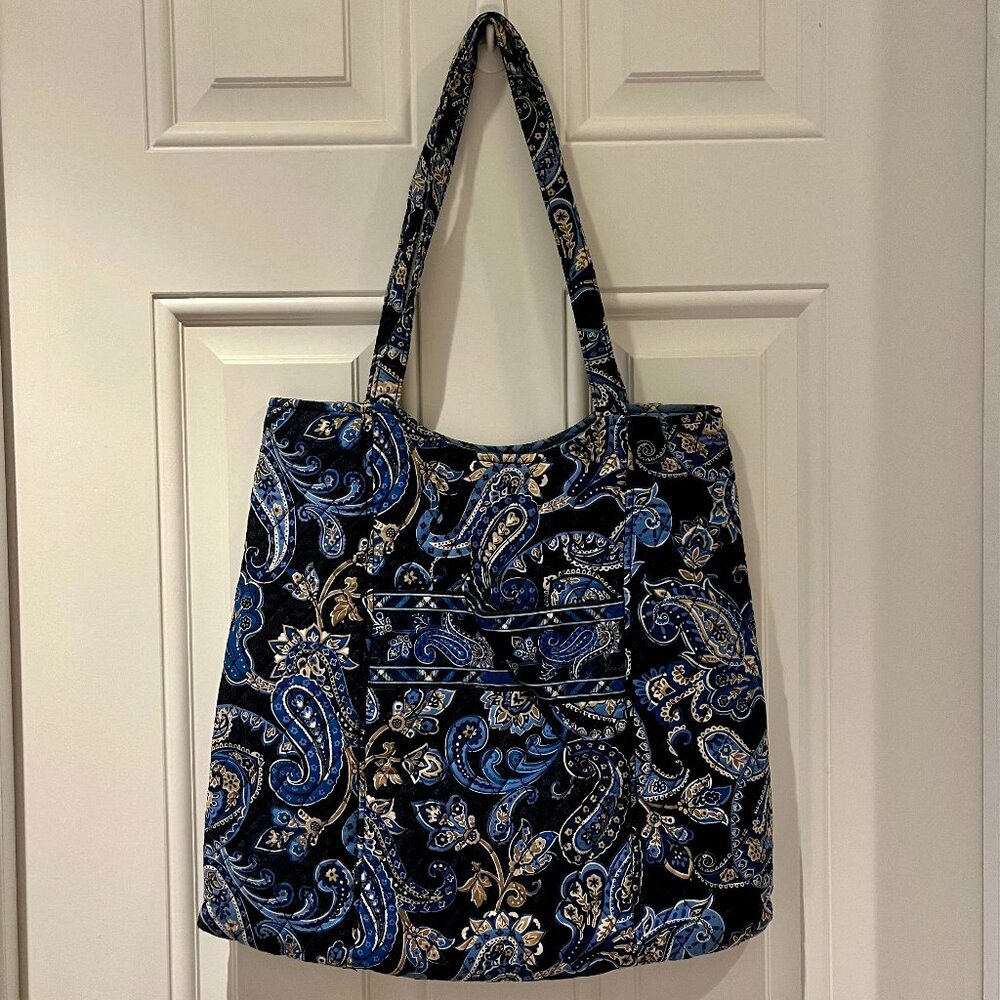 Curvy Tote in Windsor Navy by Vera Bradley - Picture 2 of 12